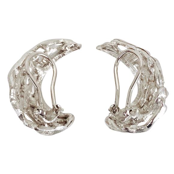 Vintage Silver Tone Modernist Abstract Openwork Crescent Moon Clip-On Earrings - Picture 9 of 10